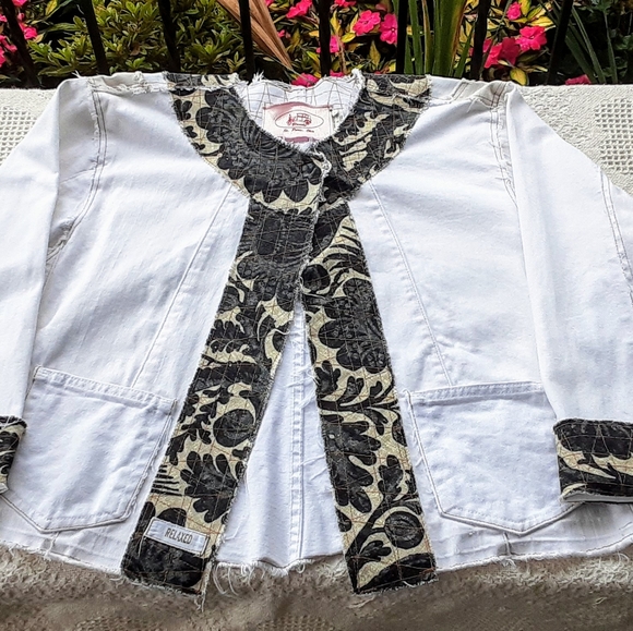 Raw Edge Denim Jacket (Silver Tab) - Picture 12 of 14